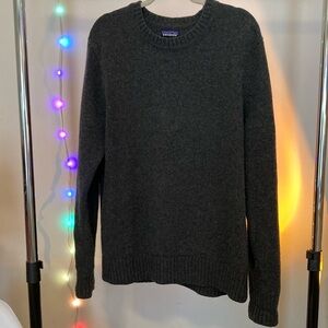 Patagonia men’s Large dark grey Wool blend sweater